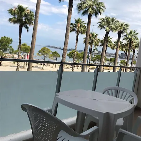 Sea Front House Apartman Vlora
