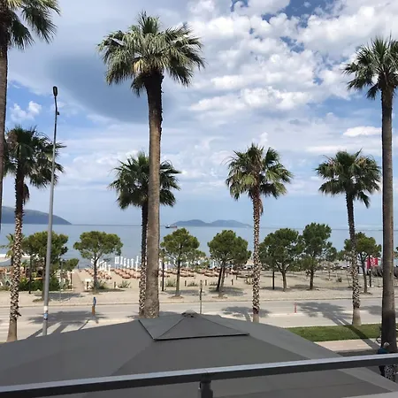 Sea Front House Apartment Vlore